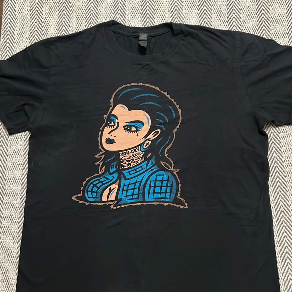 “Chola” T-shirt by Cristocat size Large